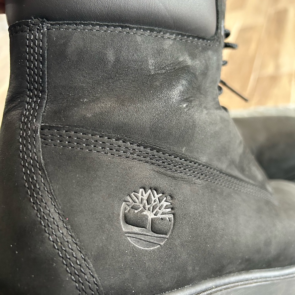 Timberland Men’s Black Premium Leather / suede Boots size 11 NWOB